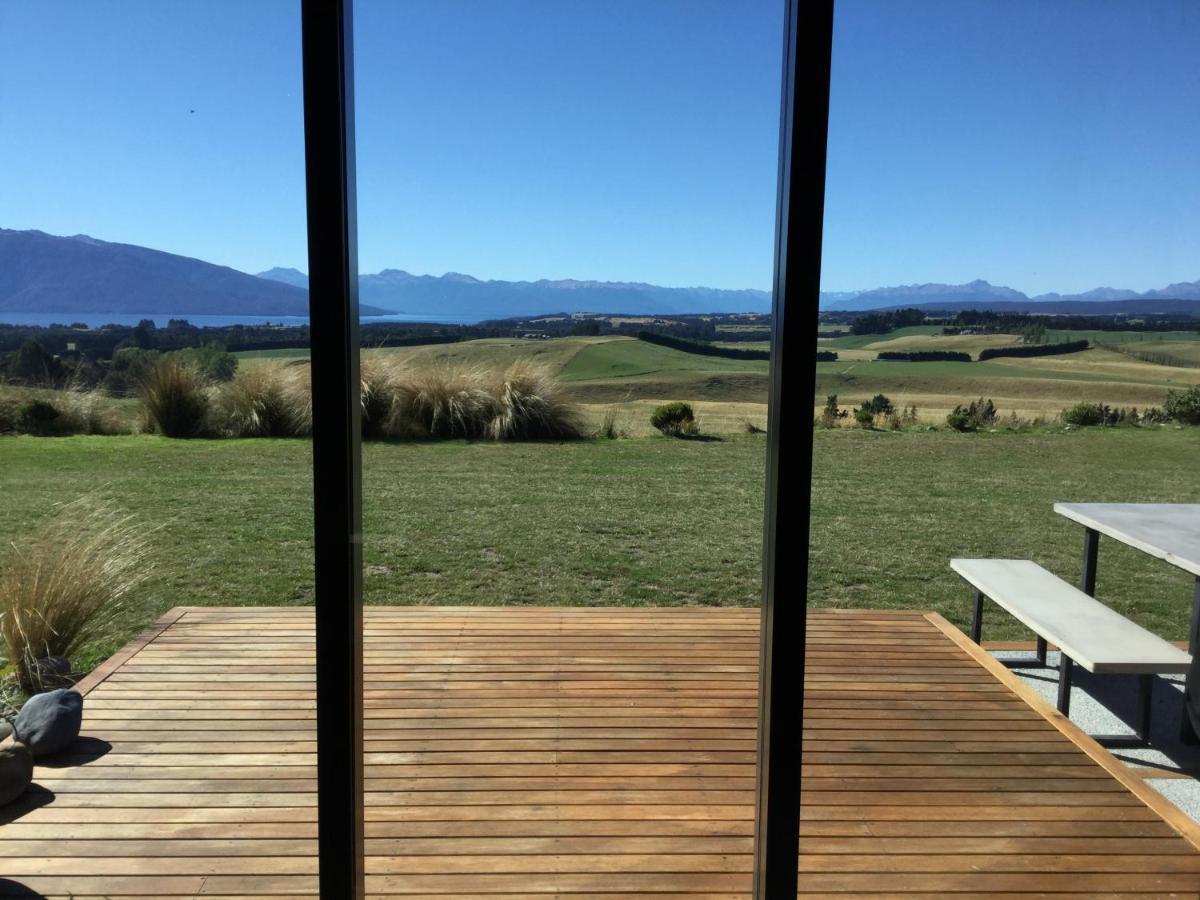 Fiordland Eco-Retreat -- Panoramic Views -- Hot Tub Villa Te Anau Exteriör bild